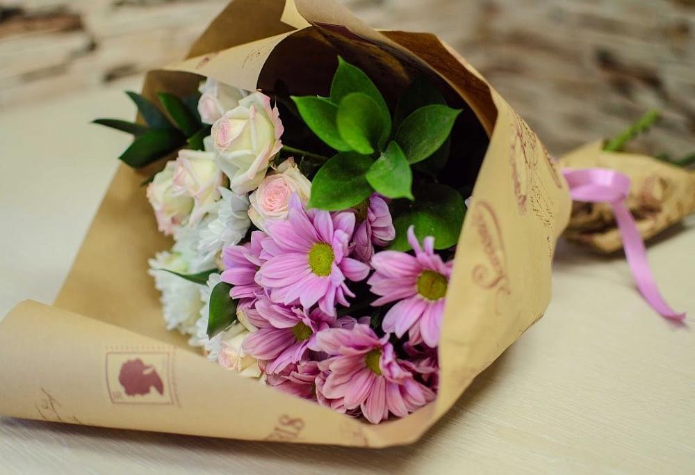 Букет цветов из: Розы и Хризантемы в Некрасово