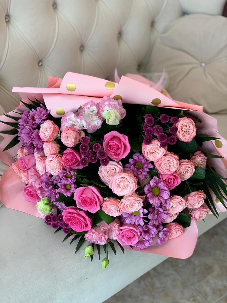 Букет цветов из: Хризантемы, Розы и Лизиантусы в Некрасово