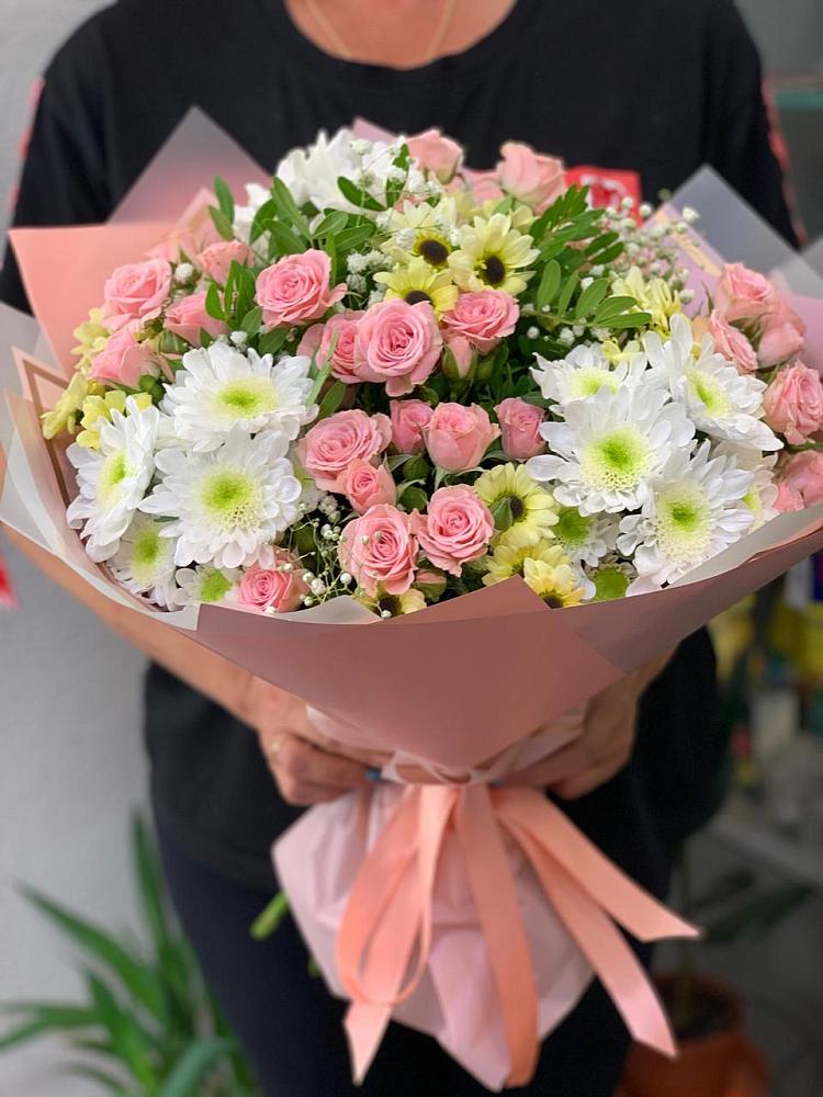 Букет цветов из: Розы и Хризантемы в Некрасово