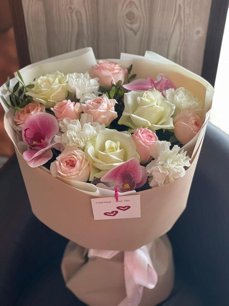 Букет цветов из: Орхидеи, Розы и Гвоздики в Некрасово