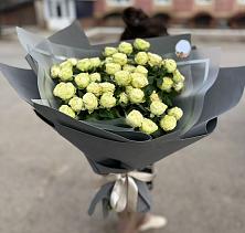 Букет Белые кустовые розы Солинеро в Некрасово