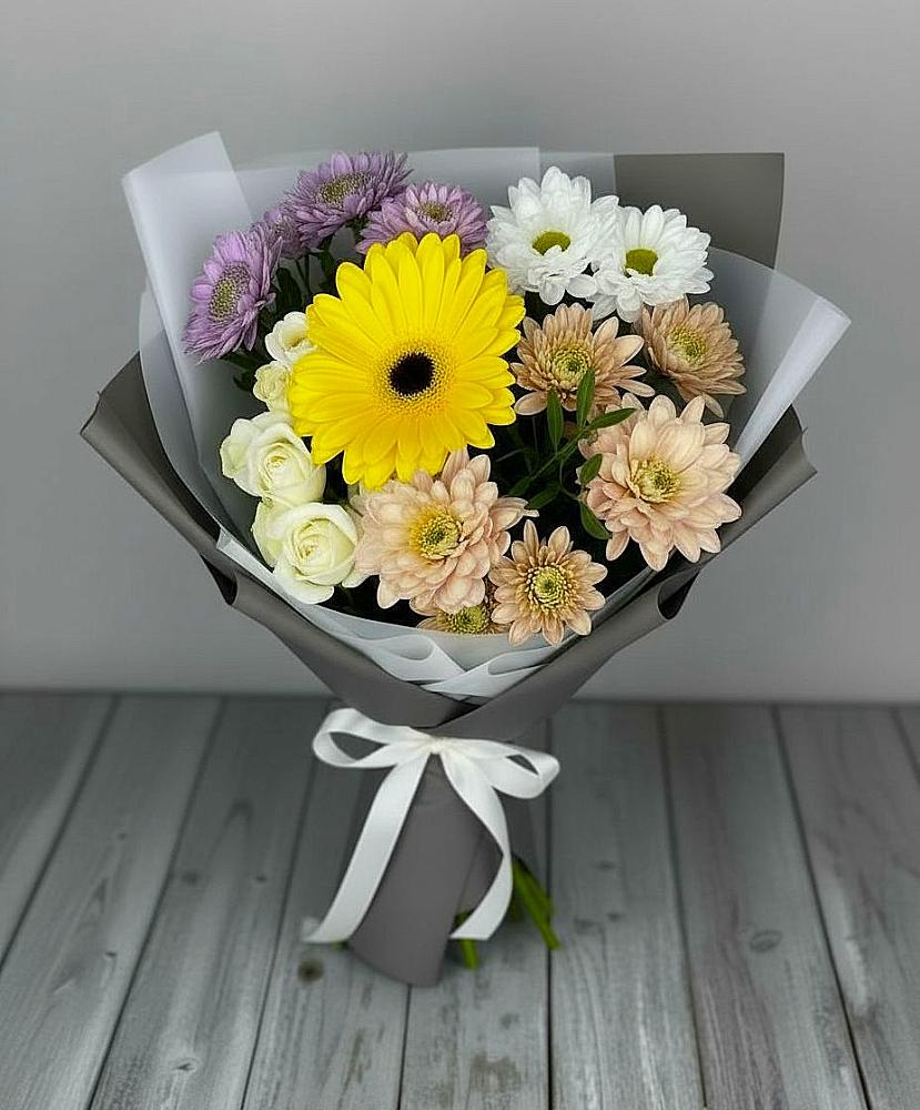 Букет цветов из: Розы, Герберы и Хризантемы в Некрасово
