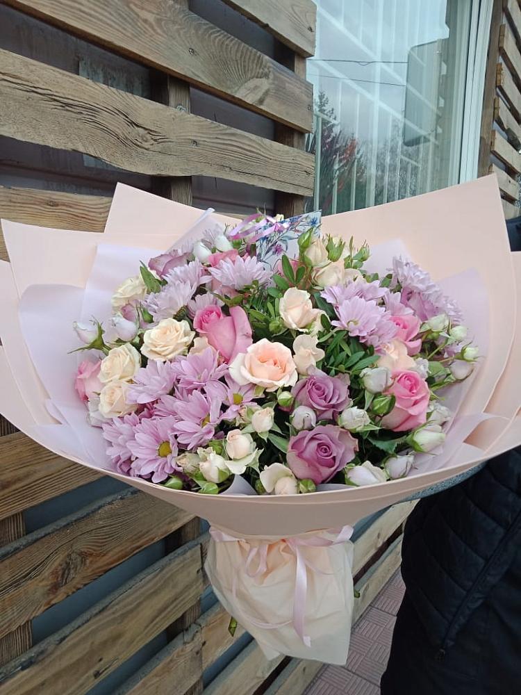 Букет цветов из: Розы и Хризантемы в Некрасово