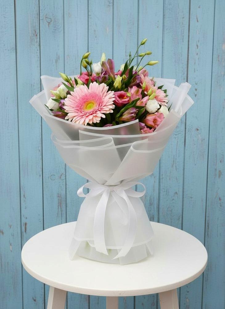 Букет цветов из: Герберы, Альстромерии и Лизиантусы в Некрасово