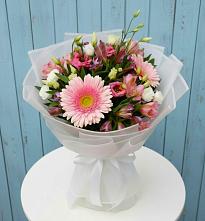 Букет цветов из:  Герберы, Альстромерии и Лизиантусы #REPLACE_PRED# Некрасово